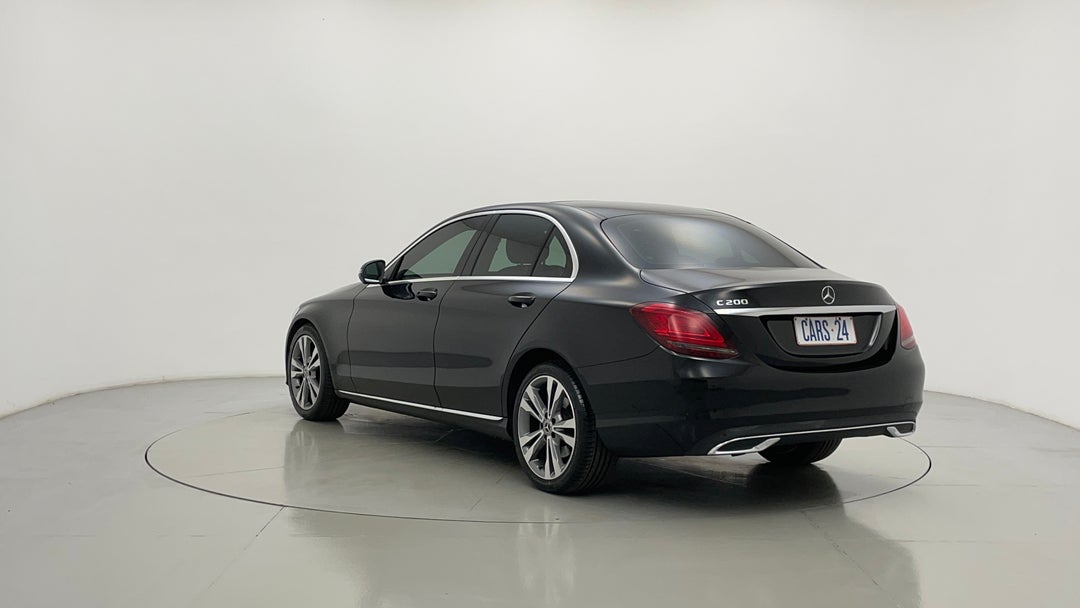 Left Back Diagonal (45- Degree) View