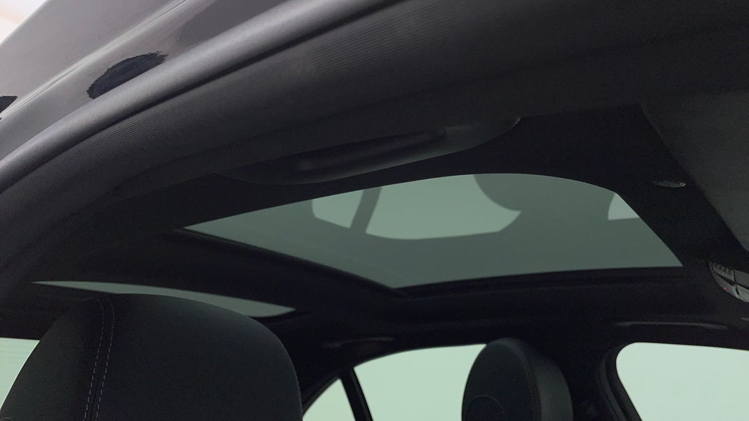 Interior Sunroof/Moonroof