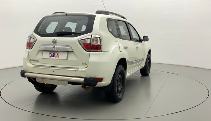 2015 Nissan Terrano XL P, Petrol, Manual, 83,958 km, Right Back Diagonal