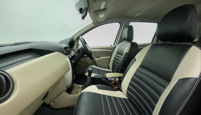 2015 Nissan Terrano XL P, Petrol, Manual, 83,958 km, Right Side Front Door Cabin