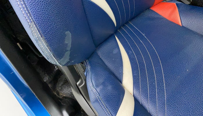 2018 Maruti IGNIS DELTA 1.2, Petrol, Manual, 71,471 km, Driver seat - Cover slightly torn