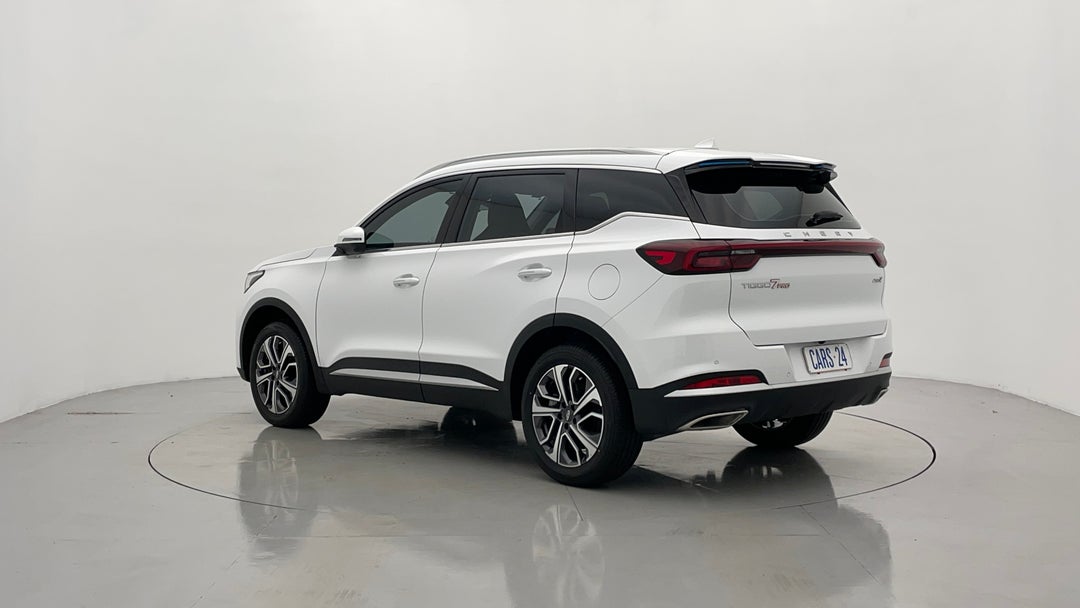 Left Back Diagonal (45- Degree) View