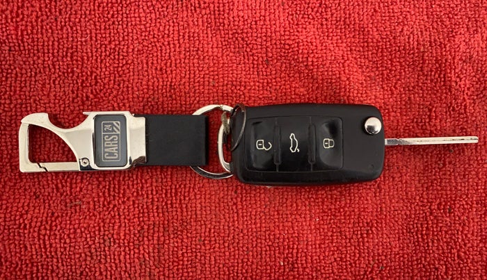 2016 Volkswagen Ameo HIGHLINE 1.2, Petrol, Manual, 28,050 km, Key Close Up
