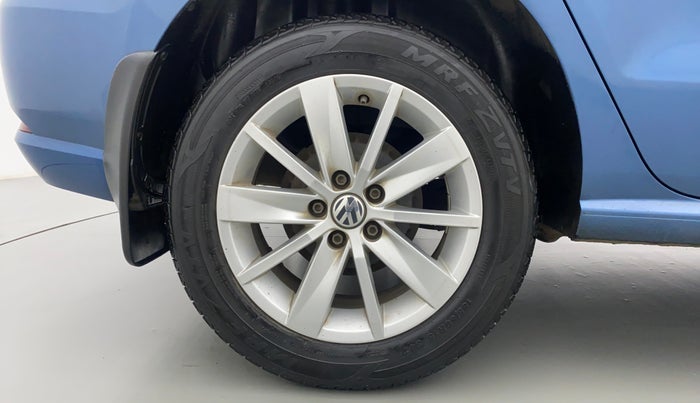 2016 Volkswagen Ameo HIGHLINE 1.2, Petrol, Manual, 28,050 km, Right Rear Wheel