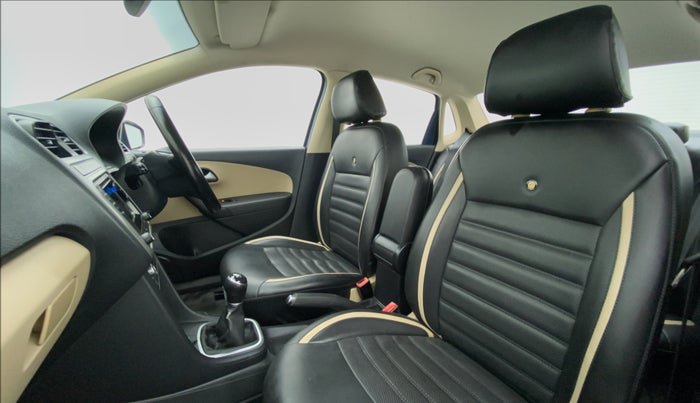 2016 Volkswagen Ameo HIGHLINE 1.2, Petrol, Manual, 28,050 km, Right Side Front Door Cabin
