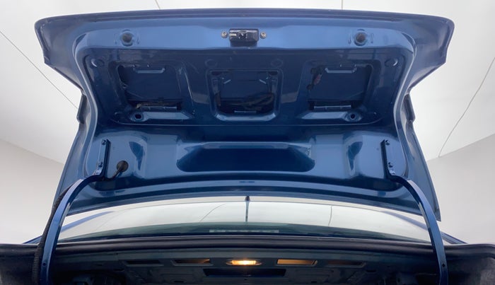 2016 Volkswagen Ameo HIGHLINE 1.2, Petrol, Manual, 28,050 km, Boot Door Open