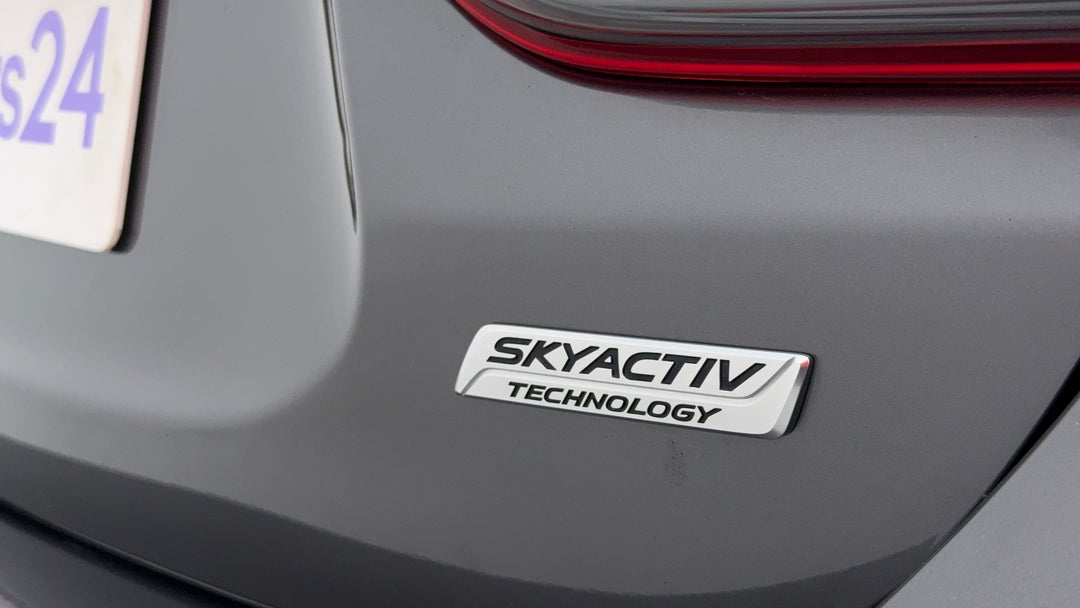 Badge (Boot Right Side)