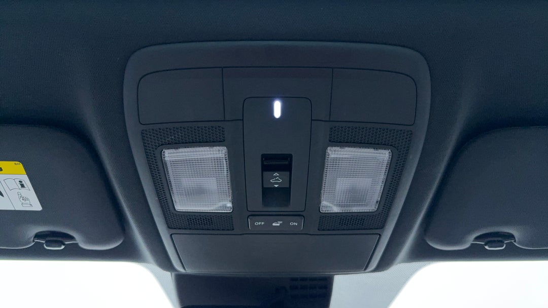 On-Roof Controls/Sunglass holder