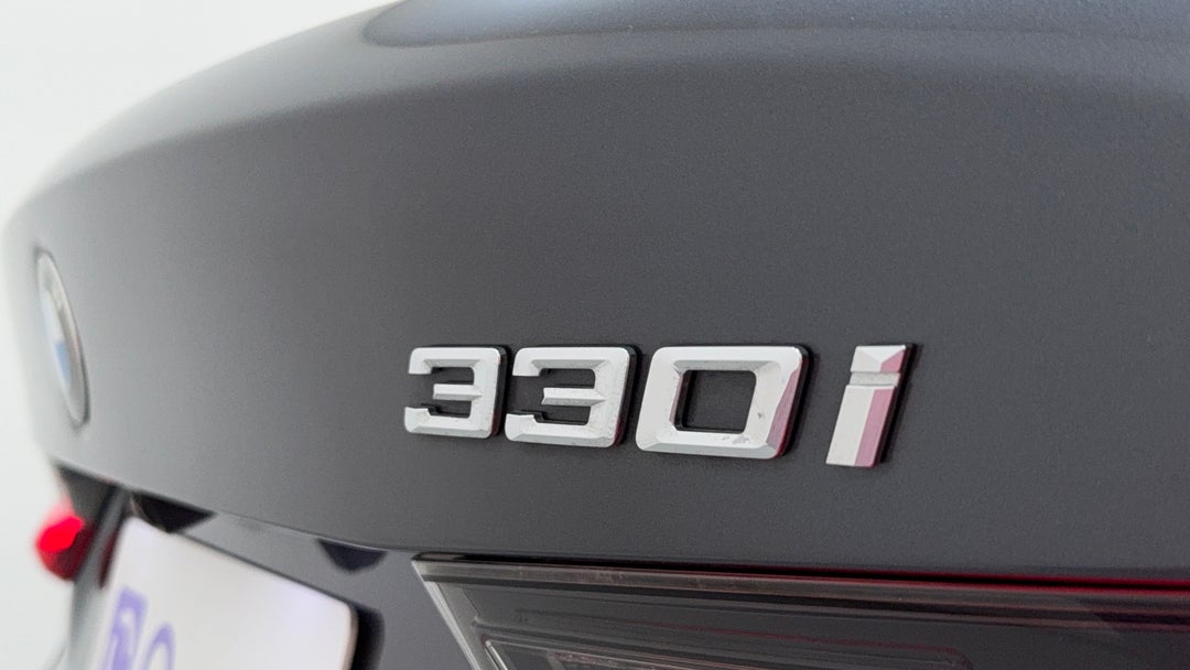 Badge (Boot Right Side)