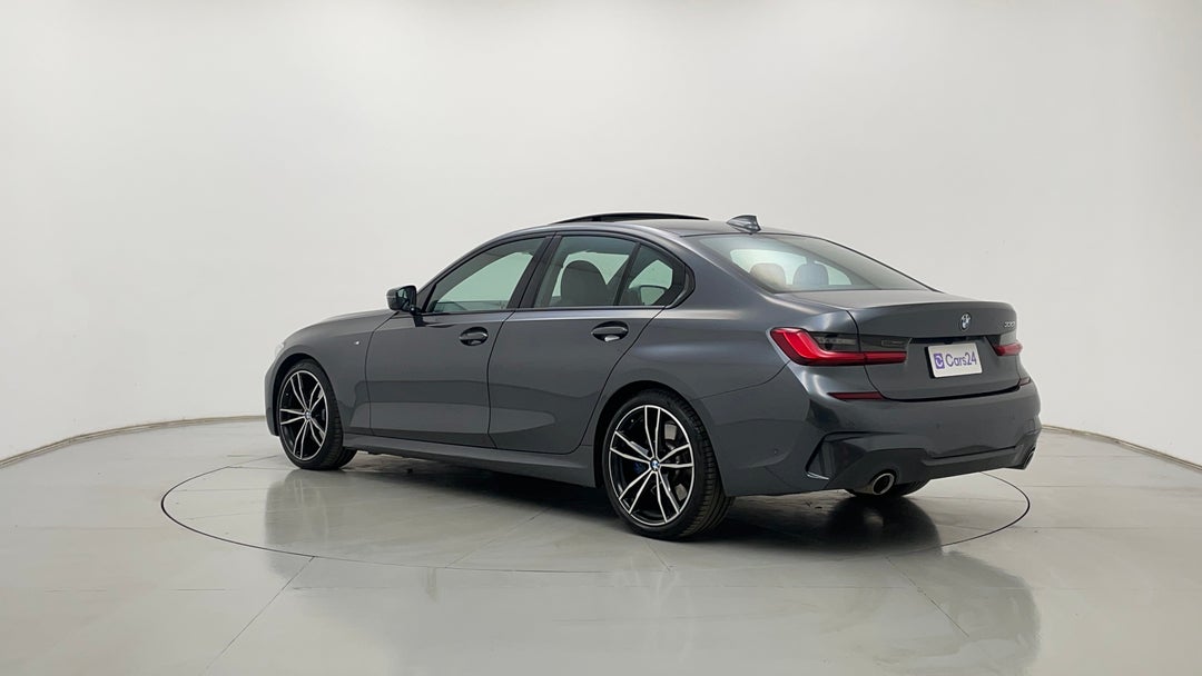 Left Back Diagonal (45- Degree) View