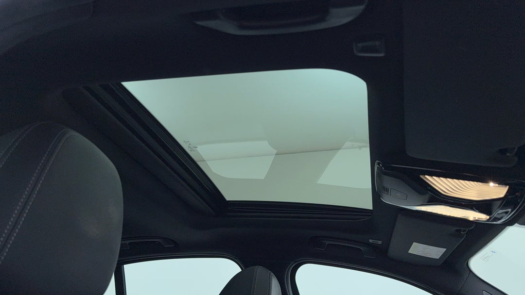 Interior Sunroof/Moonroof