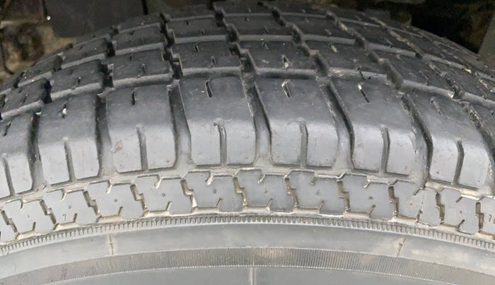 2019 Mahindra Bolero Power+ ZLX, Diesel, Manual, 30,029 km, Left Front Tyre Tread
