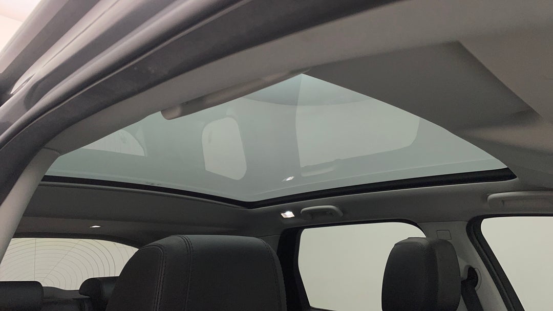 Interior Sunroof/Moonroof