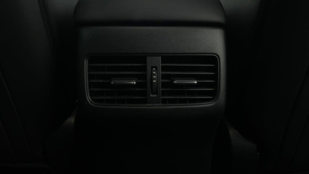 2019 Mazda 3 G20 Touring, Automatic, 34421 km, Rear A/C Vent