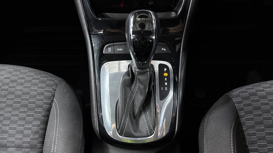 2018 Holden Astra Rs, Automatic, 31038 km, Gear Lever 