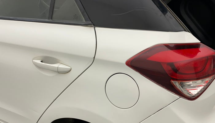 2016 Hyundai Elite i20 MAGNA 1.2, Petrol, Manual, 95,566 km, Left quarter panel - Minor scratches