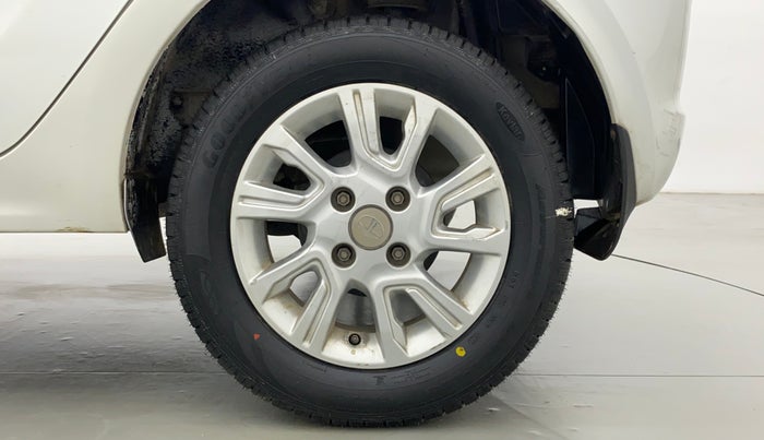 2018 Tata Tiago XZA 1.2 REVOTRON, Petrol, Automatic, 37,781 km, Left Rear Wheel