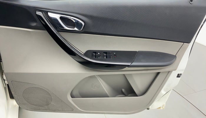 2018 Tata Tiago XZA 1.2 REVOTRON, Petrol, Automatic, 37,781 km, Driver Side Door Panels Control