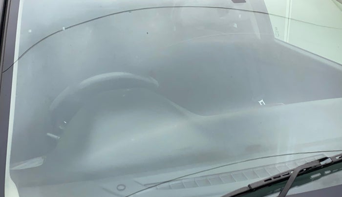 2016 Maruti Baleno ZETA CVT PETROL 1.2, Petrol, Automatic, 35,869 km, Front windshield - Minor spot on windshield