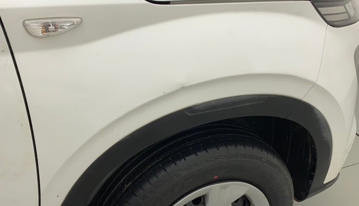 2020 Hyundai VENUE S 1.2, Petrol, Manual, 46,774 km, Right fender - Slightly dented