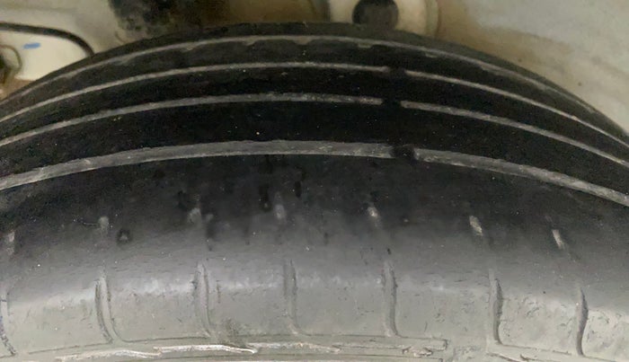 2020 Hyundai VENUE S 1.2, Petrol, Manual, 46,774 km, Right Rear Tyre Tread