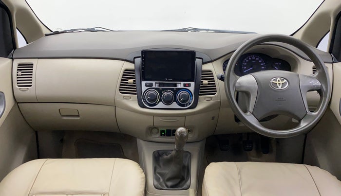 2013 Toyota Innova 2.5 GX 8 STR, Diesel, Manual, 85,234 km, Dashboard