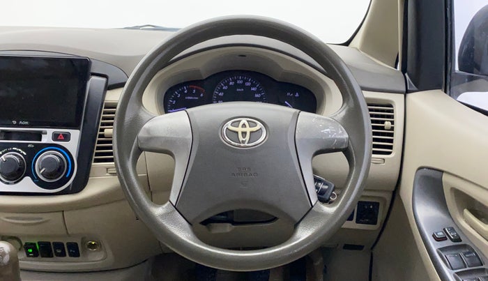 2013 Toyota Innova 2.5 GX 8 STR, Diesel, Manual, 85,234 km, Steering Wheel Close Up
