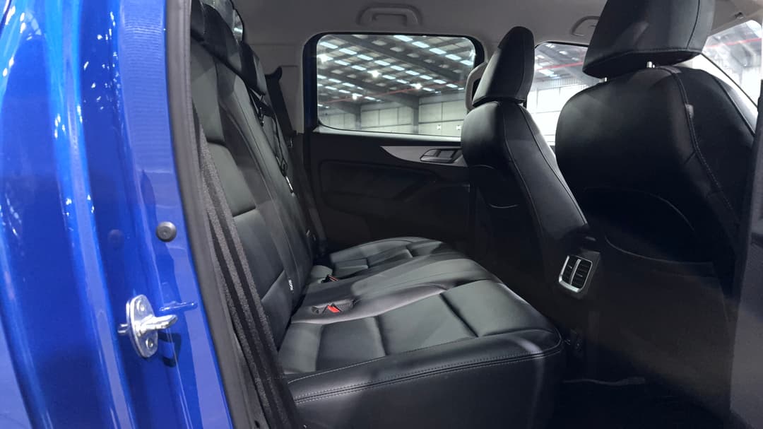 2021 GWM Ute Cannon-l (4x4), Automatic, 57226 km, Right Side Rear Door Cabin View