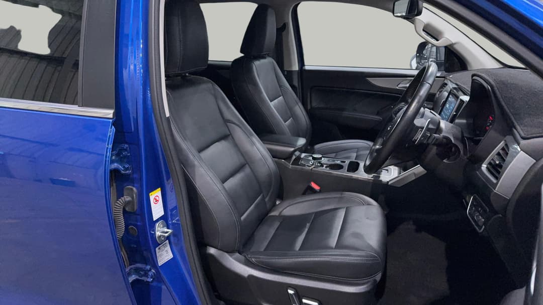 2021 GWM Ute Cannon-l (4x4), Automatic, 57226 km, Right Side Front Door Cabin View