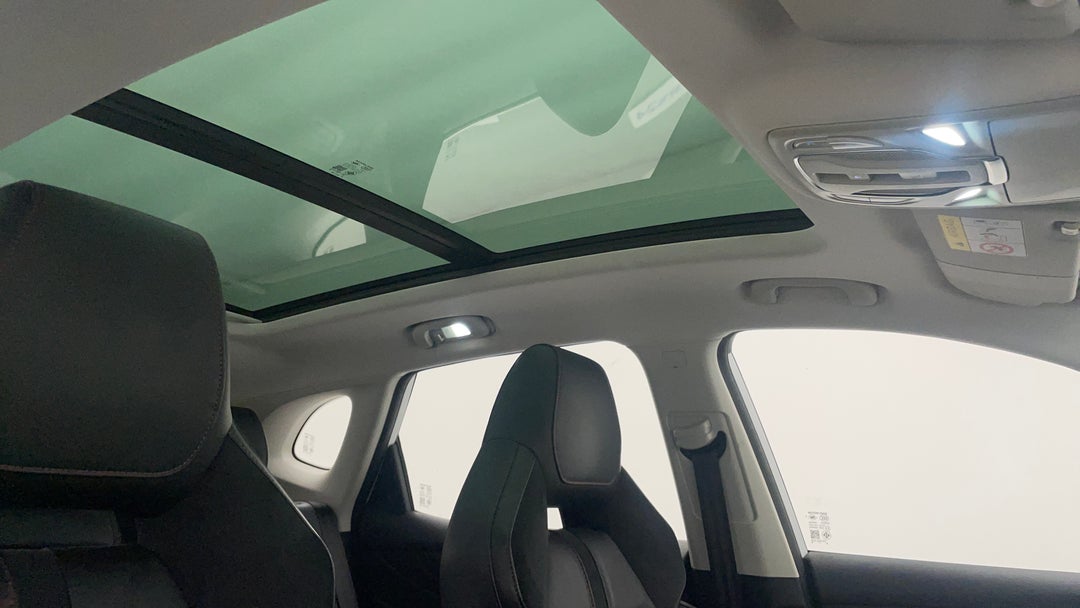 Interior Sunroof/Moonroof