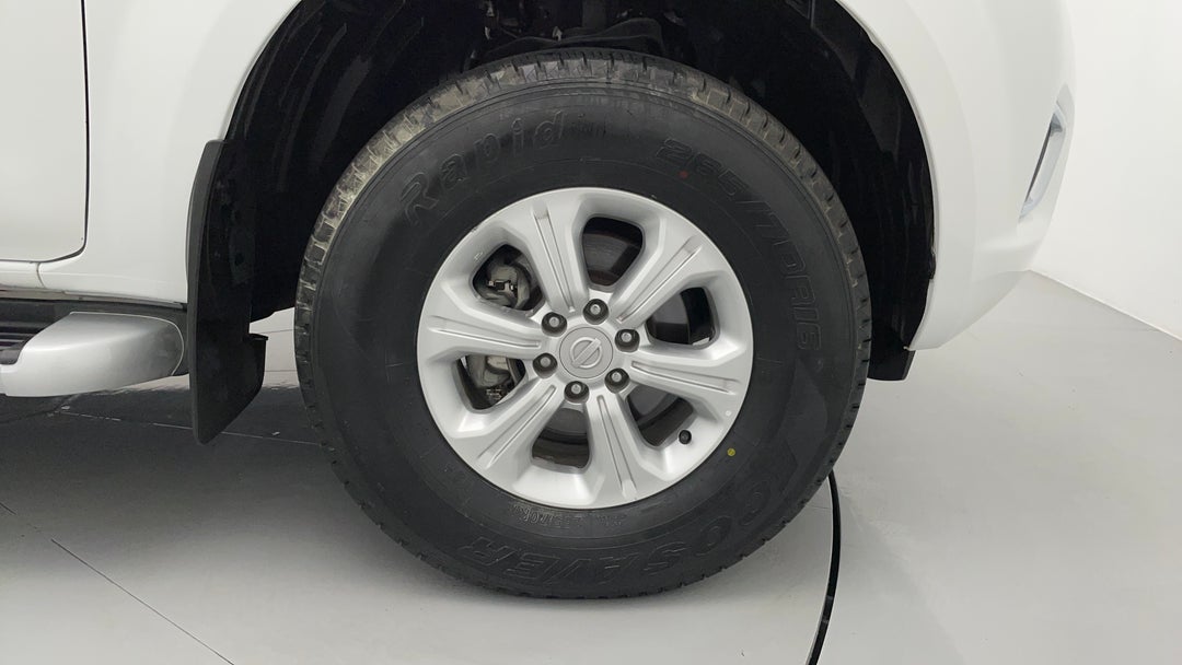 2018 Nissan Navara St (4x4), Automatic, 101289 km, Right Front Wheel