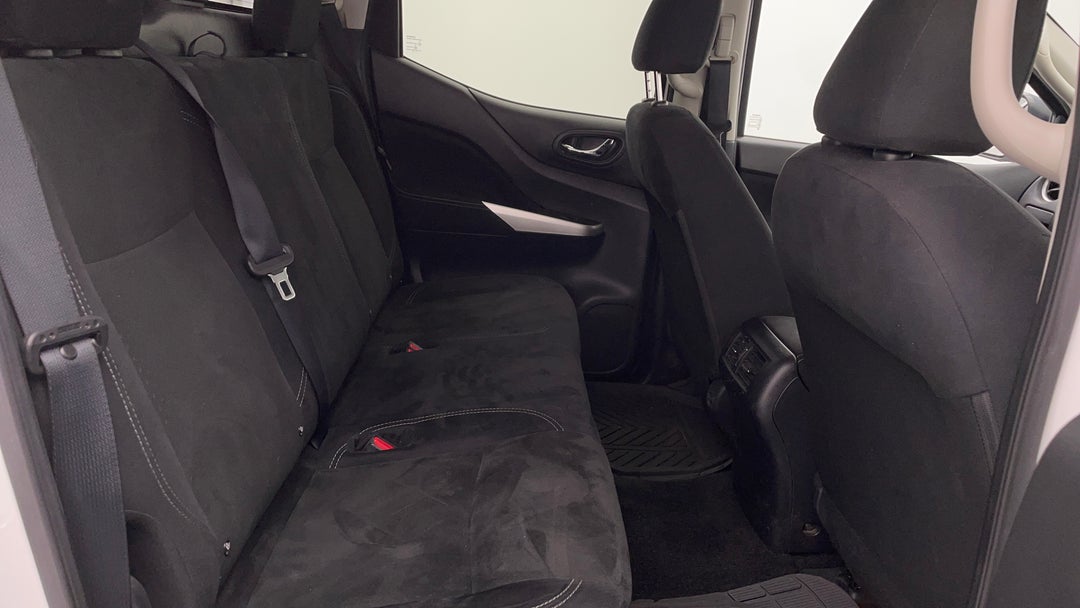2018 Nissan Navara St (4x4), Automatic, 101289 km, Right Side Rear Door Cabin View