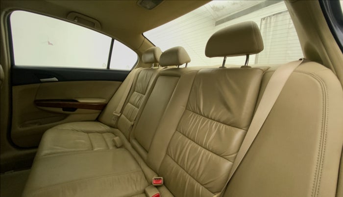 2013 Honda Accord 2.4L I-VTEC MT, Petrol, Manual, 56,533 km, Right Side Rear Door Cabin
