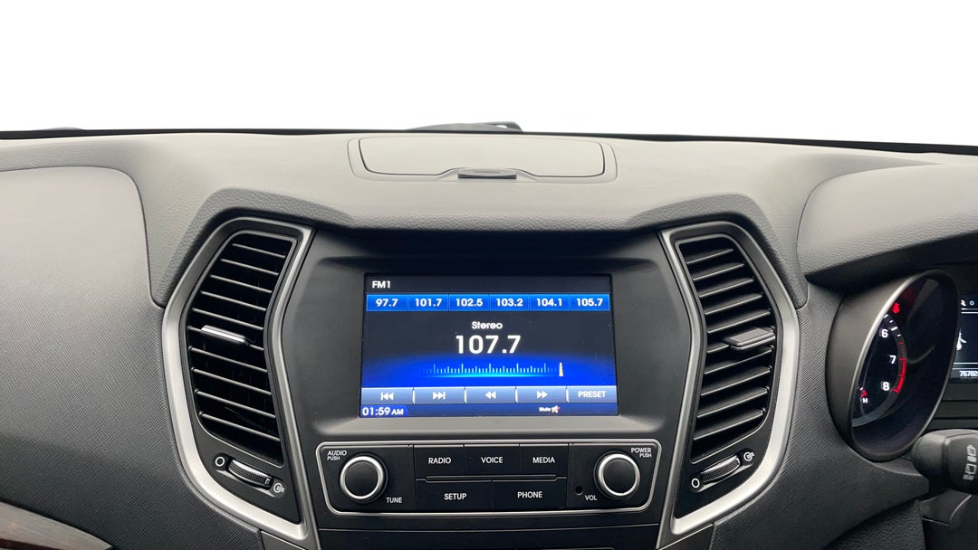 2017 Hyundai Santa Fe Active (4x4), Automatic, 76782 km, Infotainment System