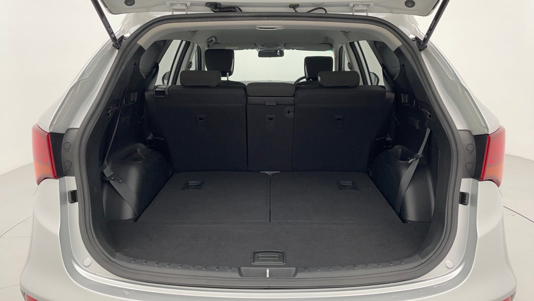 2017 Hyundai Santa Fe Active (4x4), Automatic, 76782 km, Boot Inside View