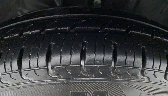 2018 Datsun Redi Go T (O), Petrol, Manual, 40,404 km, Left Front Tyre Tread