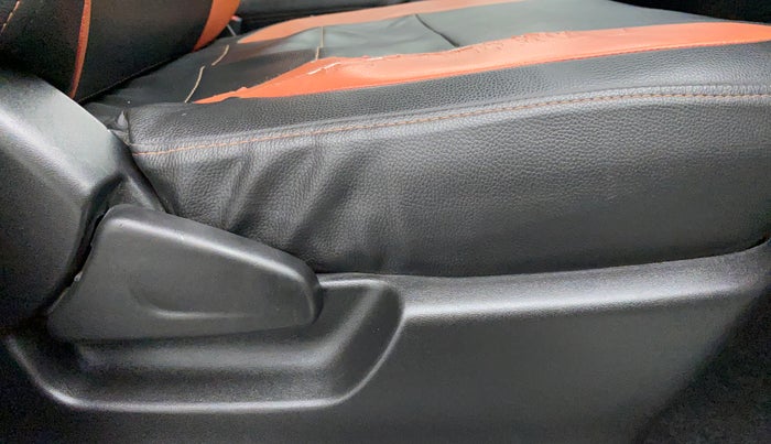 2018 Datsun Redi Go T (O), Petrol, Manual, 40,404 km, Driver Side Adjustment Panel
