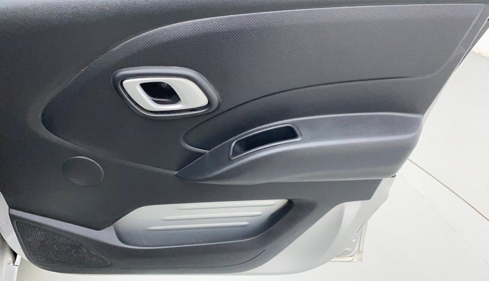 2018 Datsun Redi Go T (O), Petrol, Manual, 40,404 km, Driver Side Door Panels Control