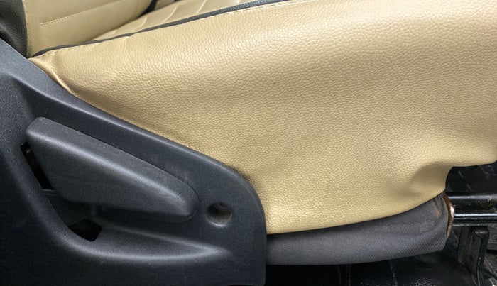 2018 Datsun Go Plus T, Petrol, Manual, 65,637 km, Driver Side Adjustment Panel