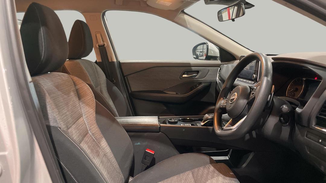 2024 Nissan X-trail St (4WD) 7 Seat, Automatic, 50046 km, Right Side Front Door Cabin View
