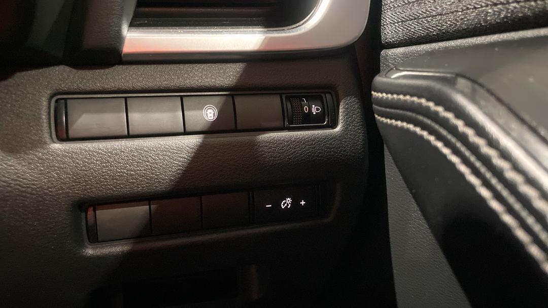2024 Nissan X-trail St (4WD) 7 Seat, Automatic, 50046 km, Utility Switches/Buttons