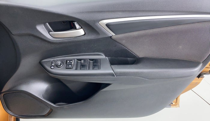 2017 Honda WR-V 1.2 i-VTEC VX MT, Petrol, Manual, 25,842 km, Driver Side Door Panels Control