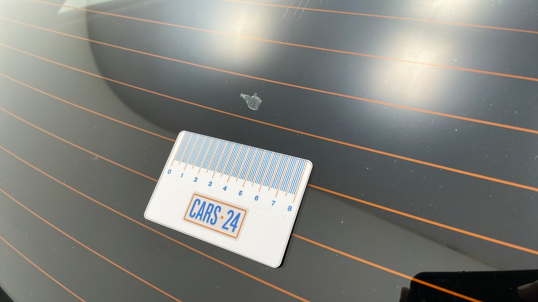 2014 Holden Commodore Evoke, Automatic, 144282 km, Windshield Front Tinting scratched