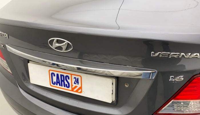 2012 Hyundai Verna FLUIDIC 1.6 VTVT SX, Petrol, Manual, 47,118 km, Dicky (Boot door) - Minor scratches
