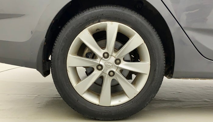 2012 Hyundai Verna FLUIDIC 1.6 VTVT SX, Petrol, Manual, 47,118 km, Right Rear Wheel