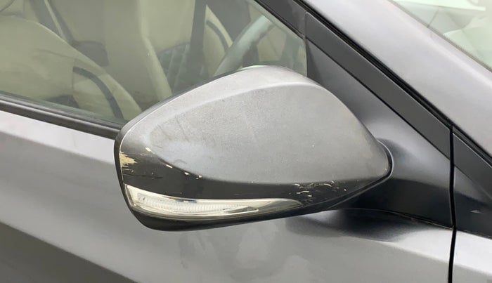 2012 Hyundai Verna FLUIDIC 1.6 VTVT SX, Petrol, Manual, 47,118 km, Right rear-view mirror - Minor scratches