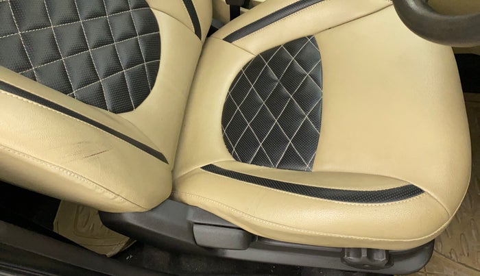 2012 Hyundai Verna FLUIDIC 1.6 VTVT SX, Petrol, Manual, 47,118 km, Driver seat - Cover slightly torn
