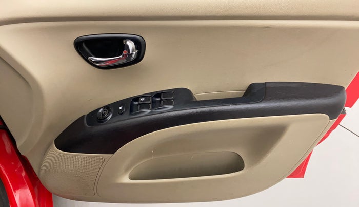 2012 Hyundai i10 SPORTZ 1.1, CNG, Manual, 74,850 km, Driver Side Door Panels Control