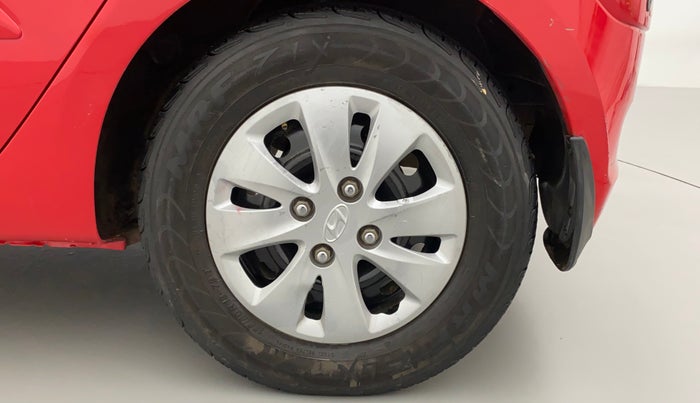 2012 Hyundai i10 SPORTZ 1.1, CNG, Manual, 74,850 km, Left Rear Wheel