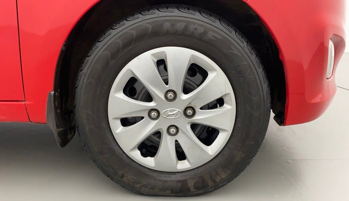 2012 Hyundai i10 SPORTZ 1.1, CNG, Manual, 74,850 km, Right Front Wheel